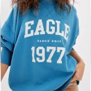 American Eagle 1977 Sweatshirt women’s size medium oversized vintage look
